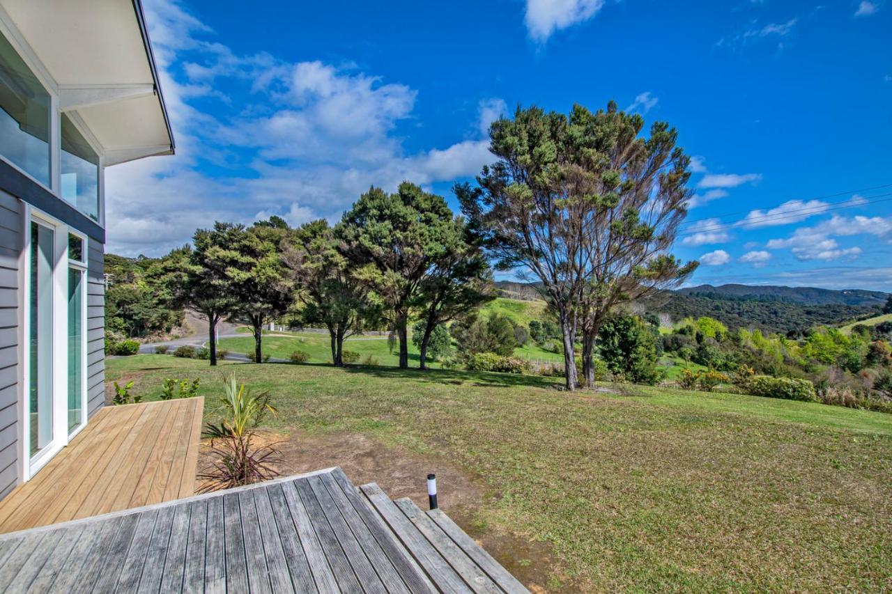 Paroa Bay Chalets - Te Whare Kereru Рассел Екстер'єр фото